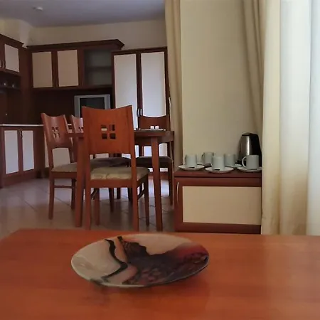 Megas Apartment *