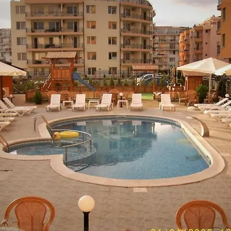 Megas Apartment *
